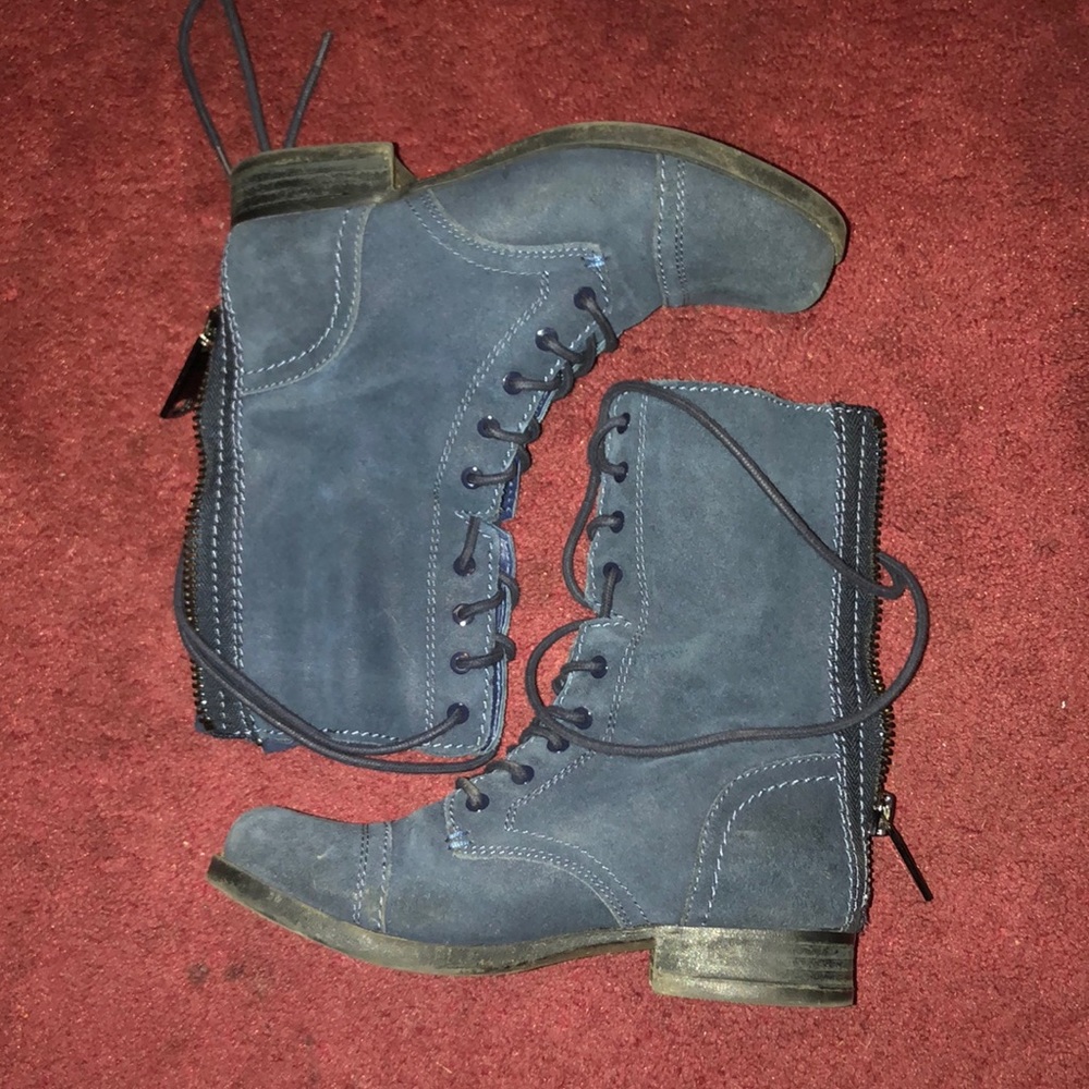 Blue suede Lace up boots!